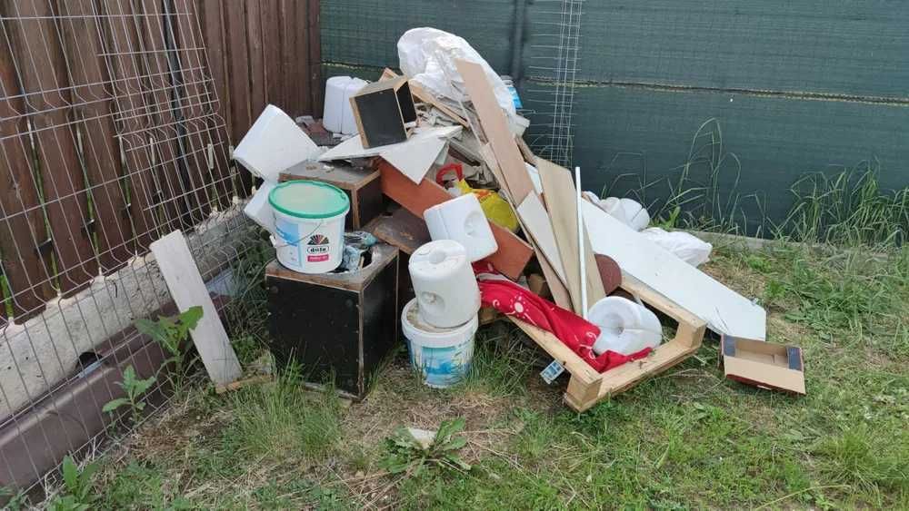 Transport Marfa Mutari Mobila  Ridic moloz Debarasare apartamente