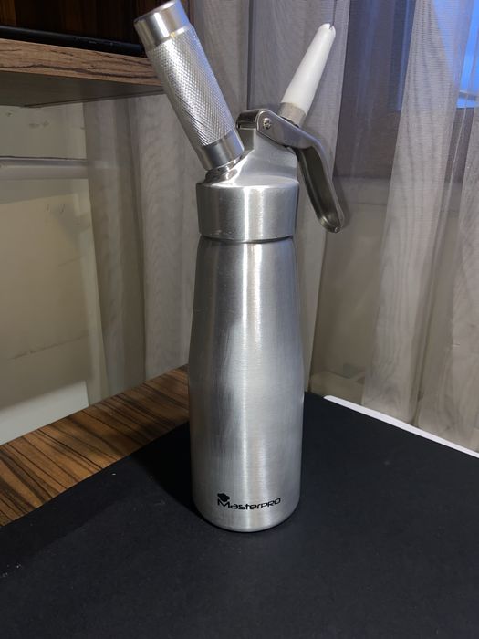 Машинка за сметана Masterpro