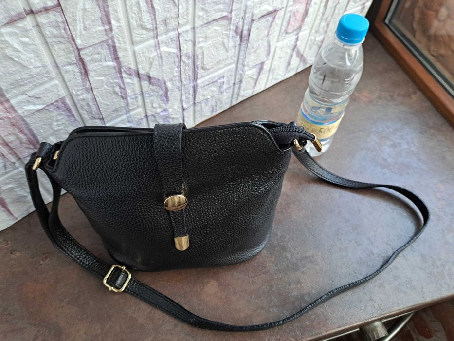 дамска чанта,малка черна чантичка-естествена кожа