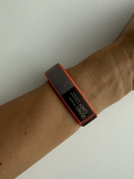 Fitbit air Google фитнес трекер