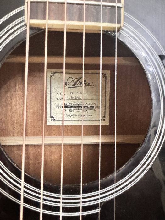 Гитара акустическая