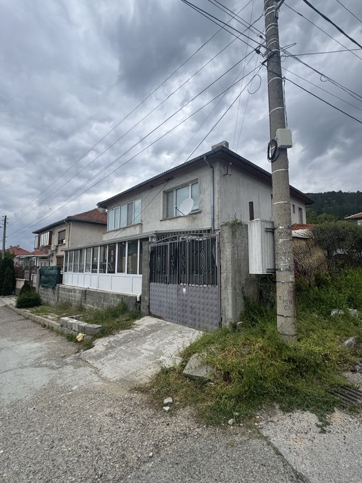 ДВУЕТАЖНА КЪЩА В ГР.ТВЪРДИЦА ОБЛ.СЛИВЕН, ОБЩ.ТВЪРДИЦА