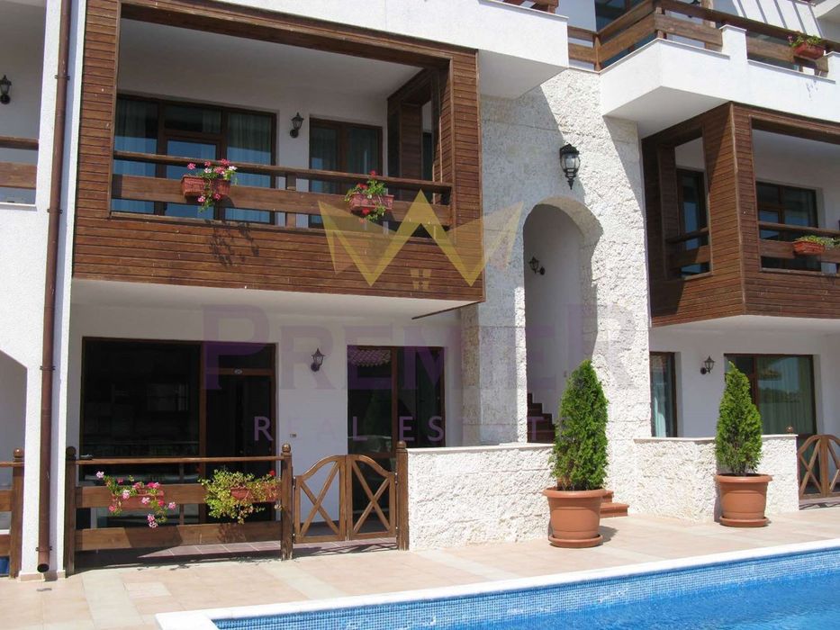 2-стаен в Добрич, област-с.Топола площ 95 цена 99500