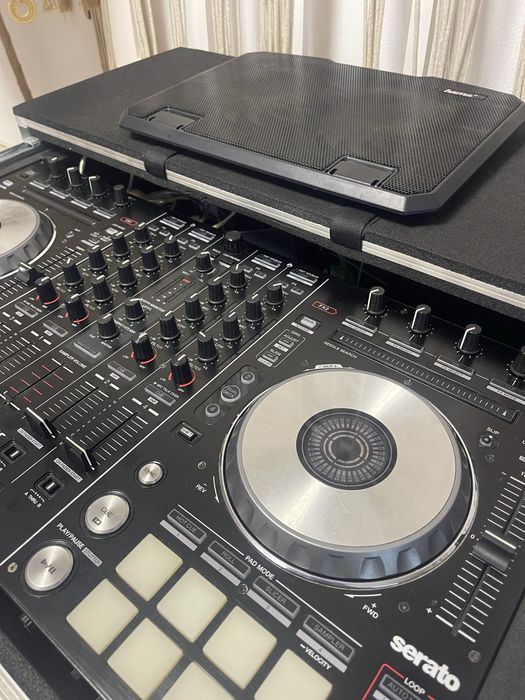 Pioneer DDJ SX si Mini beam moving head