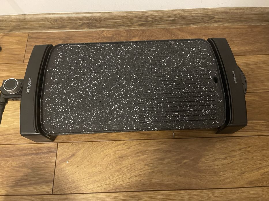 Електрическа скара Cecotec Tasty&Grill 2500W – чисто нова
