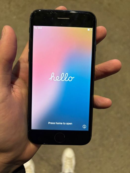 Айфон се-se 64гб