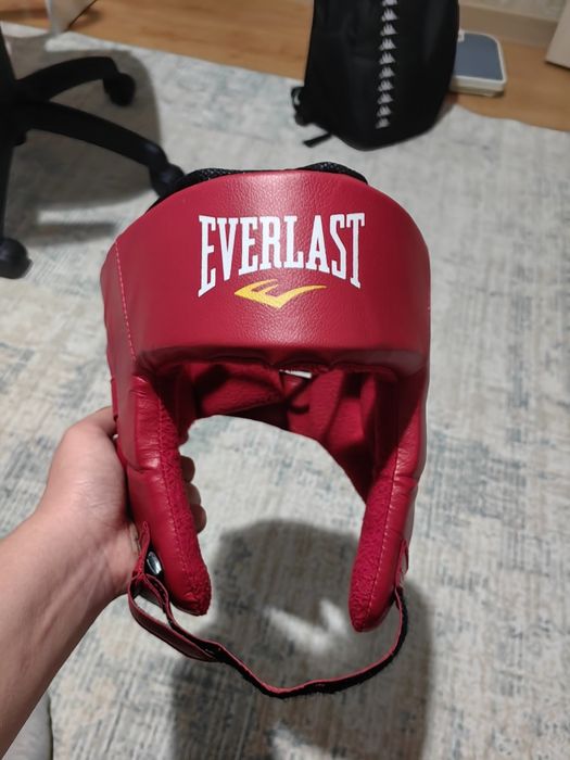 Продам шлем Everlast