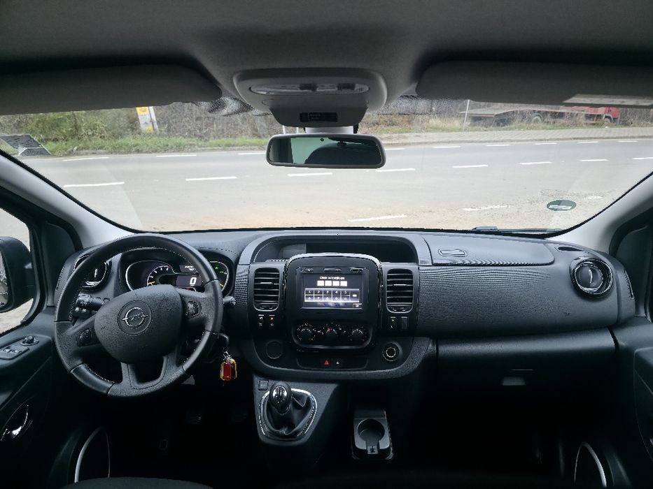 Opel Vivaro Long L2 Eco-Flex 2016 9locuri GARANTIE RATE LIVRARE