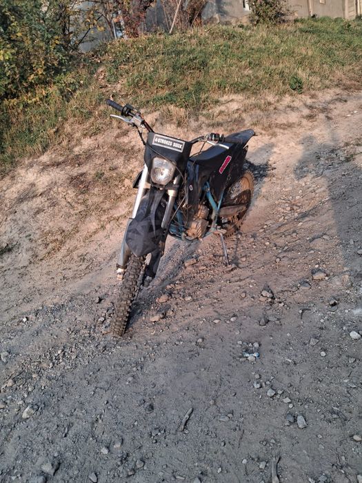 Мотоцикл эндуро 300куб.см