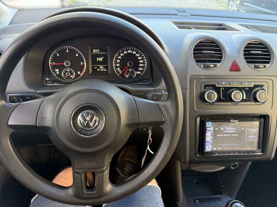 VOLKSWAGEN Caddy 2014 — imagine 5