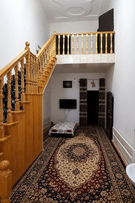 2 qavatli uy sotiladi yarm plan