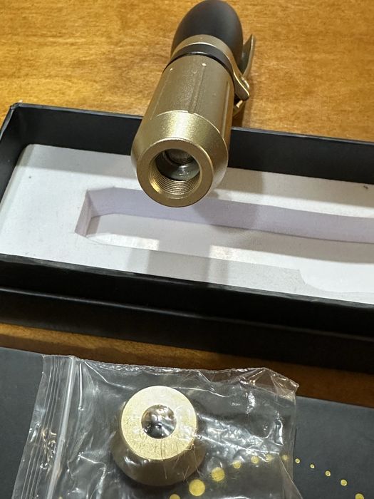 Hyaluron pen + fiole rezerve