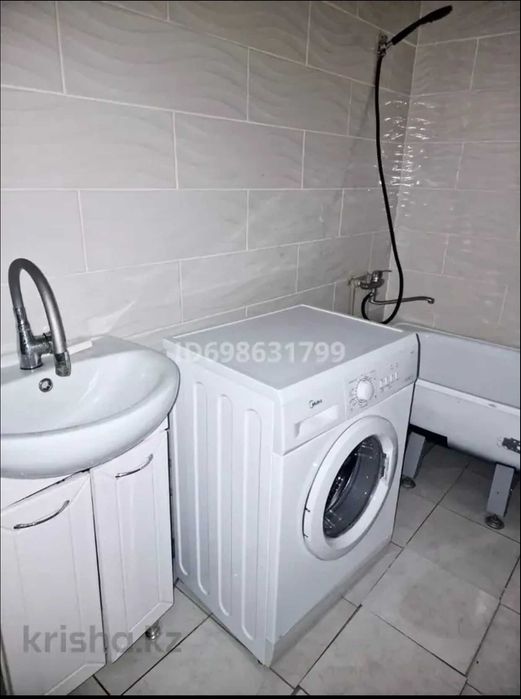 Продам студию  в цоколе Family Town