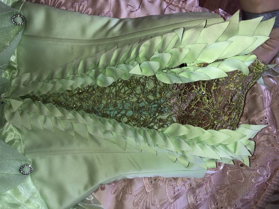 Платье вечернее праздничное