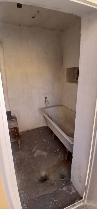 Pavarotda 1 xonali kvartira sotiladi