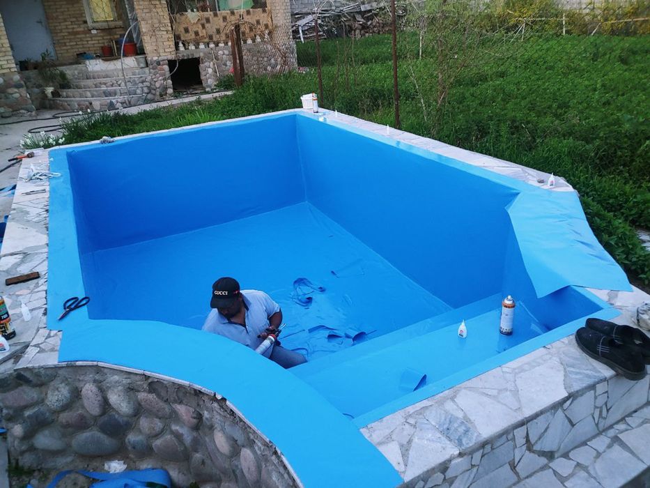 Обшивка бассейнов ПВХ материалом , доставка установка