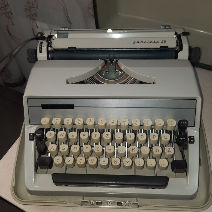 Mașină de scris Triumph Gabriele 25