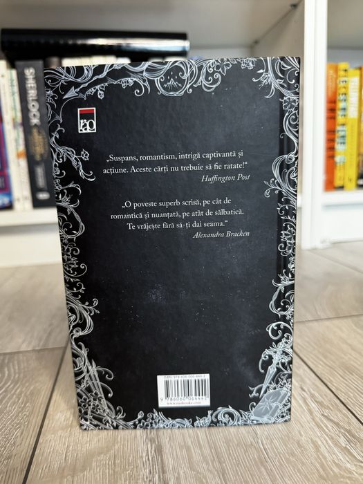Regatul Gheturilor si al Instelarii Cartonata (ACOTAR 3.5) Sarah J Mass