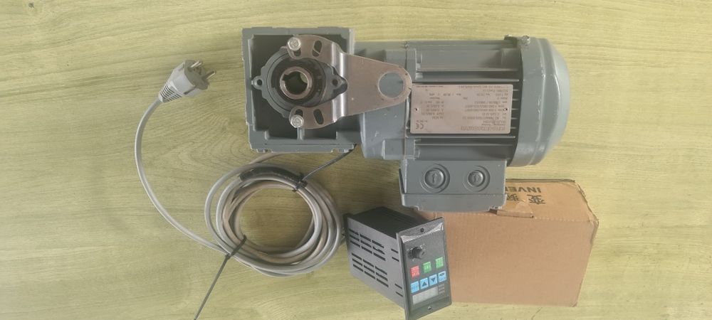 Motor cu reductor cazan țuică palinca, proțap, etc