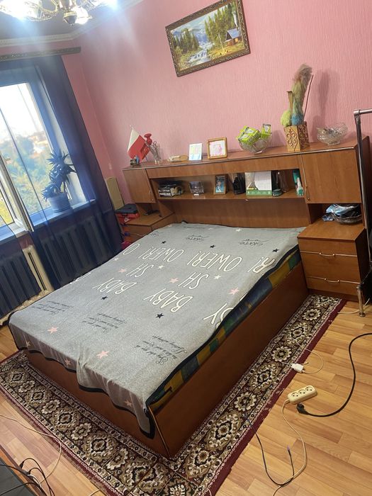 Продам кровать с шкафами