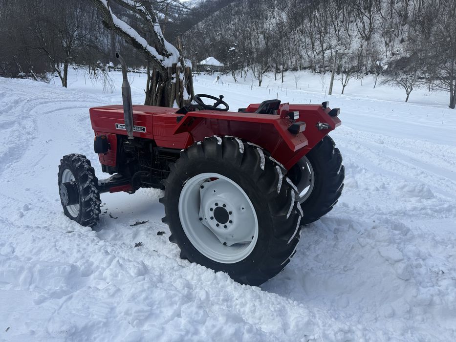 Tractor 445 ,an fabricatie 94 motor in 3 pistoane