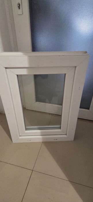Fereastra de baie termopan deschidere dubla 53x75 cm