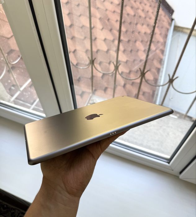 iPad 9th Gen Gray 64GB WiFi