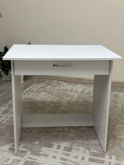 Белая парта, 60х80