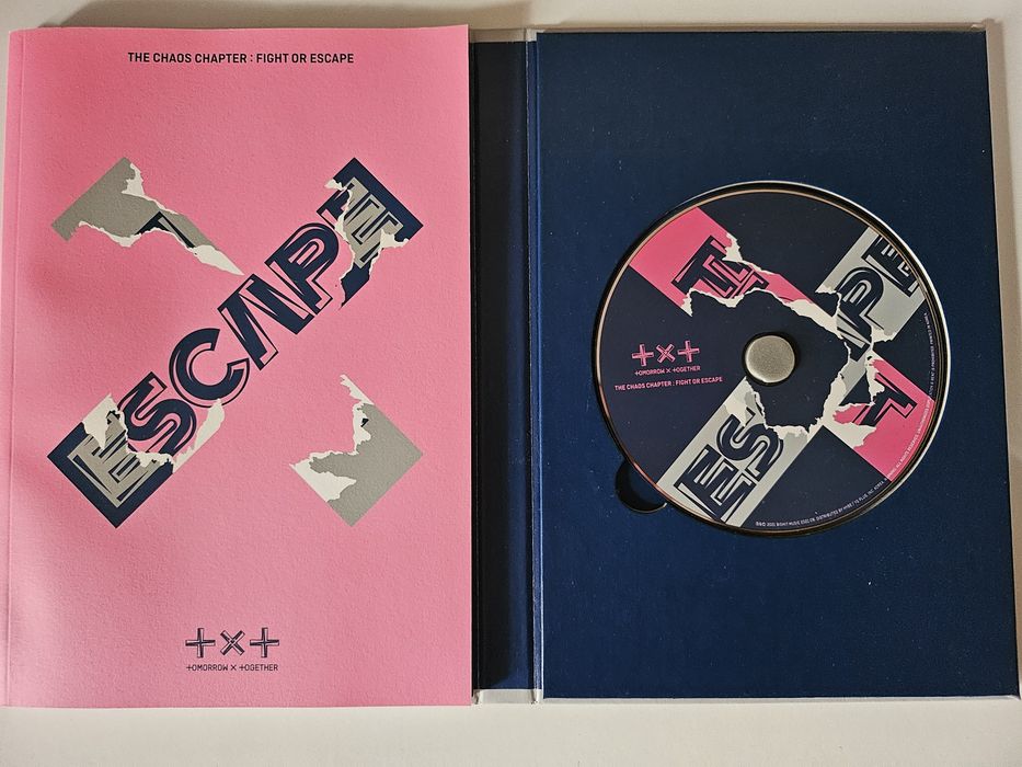Txt - The Chaos Chapter: Fight or Escape ver. Escape