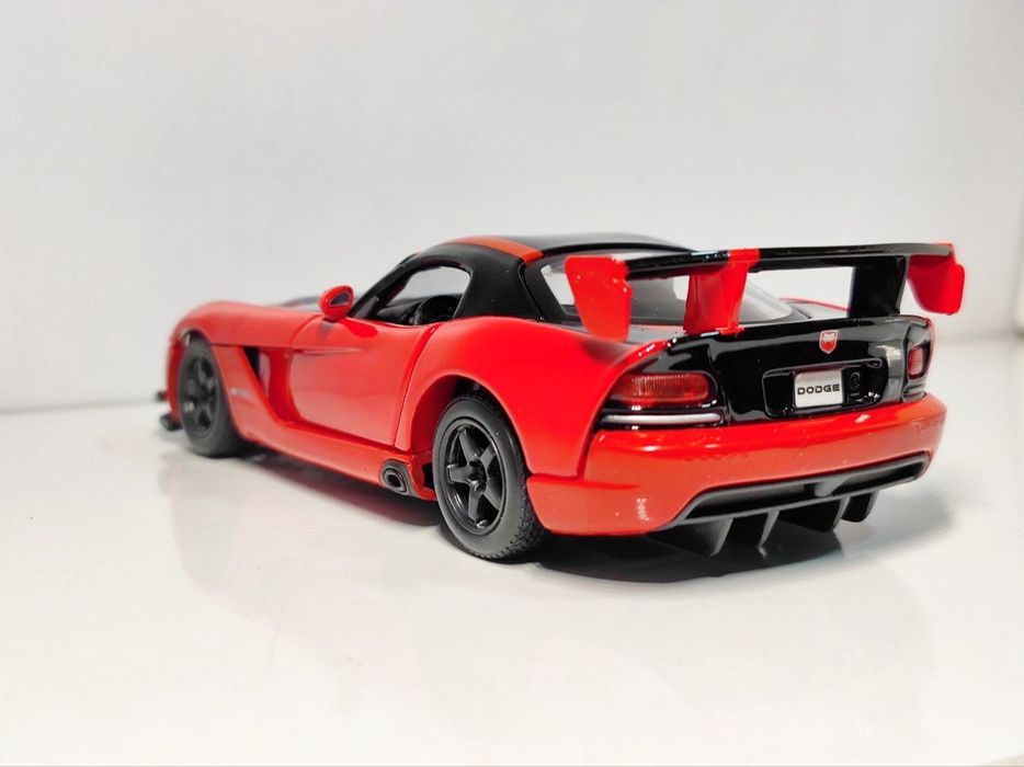 Dodge Viper SRT 10 ACR Железная масштабная модель - Доставка