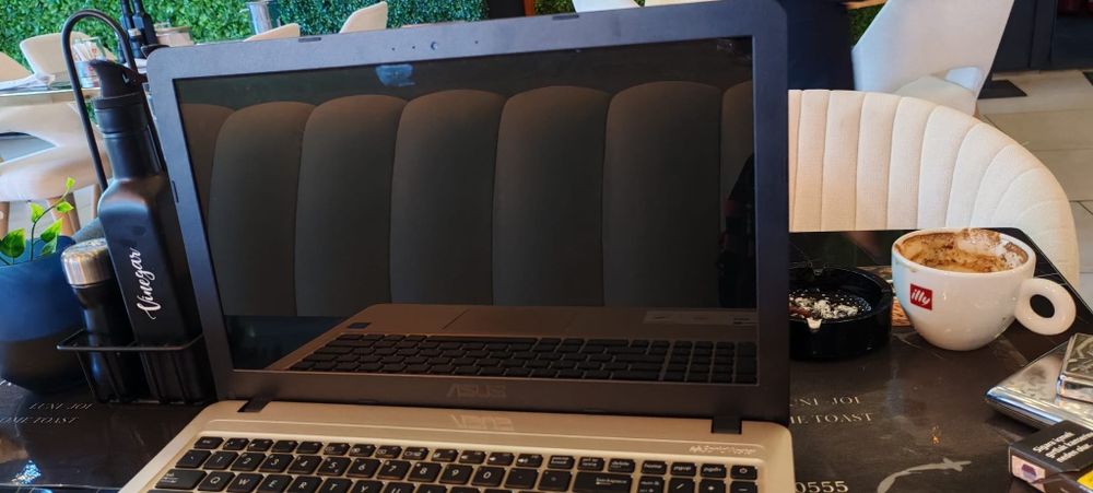 Laptop Asus in stare foarte buna