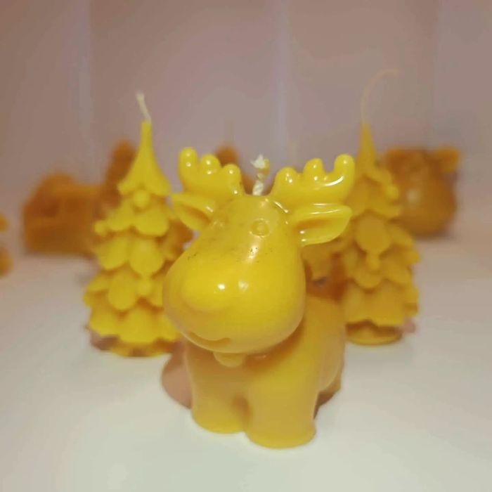 Свещи от чист пчелен восък