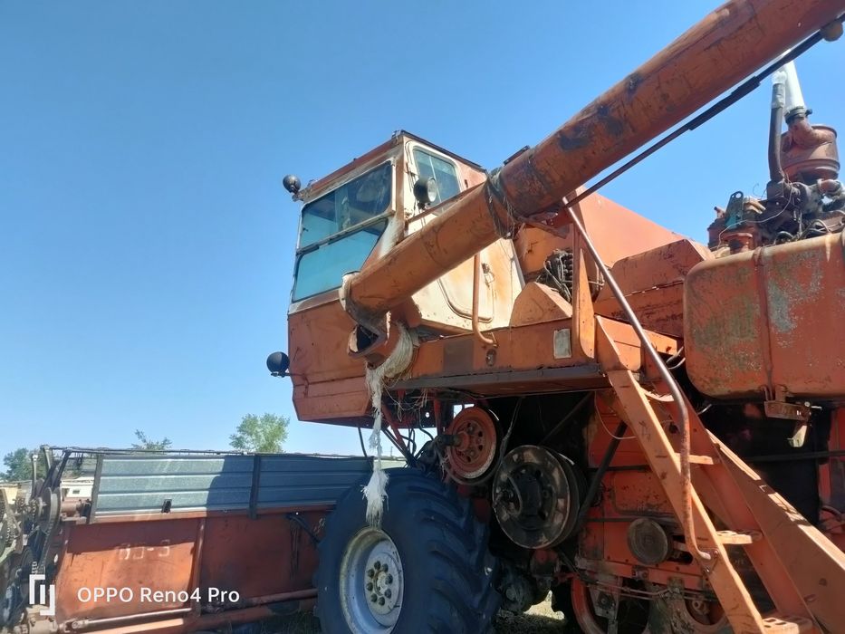 Нива , комбаин,,