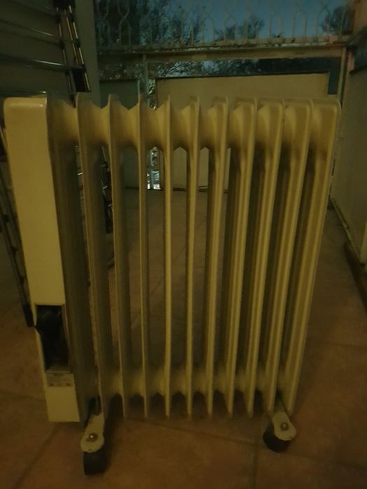 Электрообгреватель масляный.