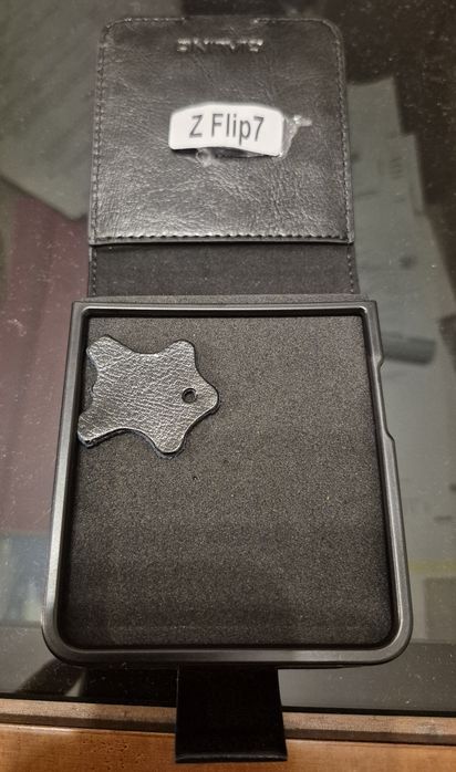 Husă de piele si Folie de sticla  Samsung ZFlip 7