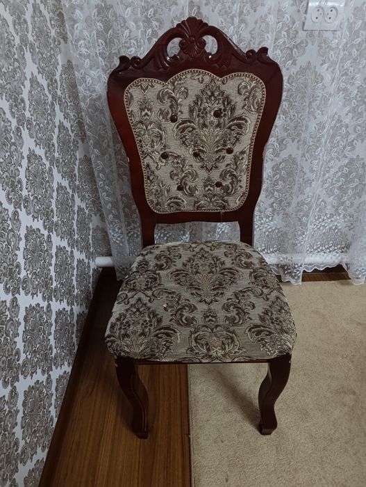 Продаётся стулья