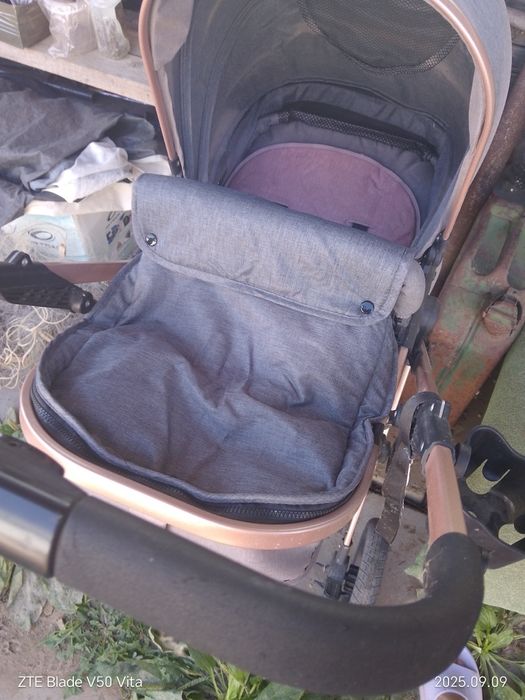 Коляска для ребенка