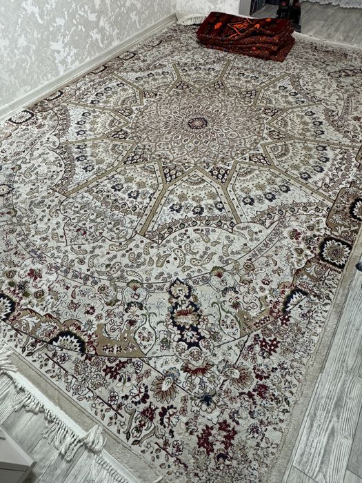 Ковер 2.5*3.5 цена 25тыс тг