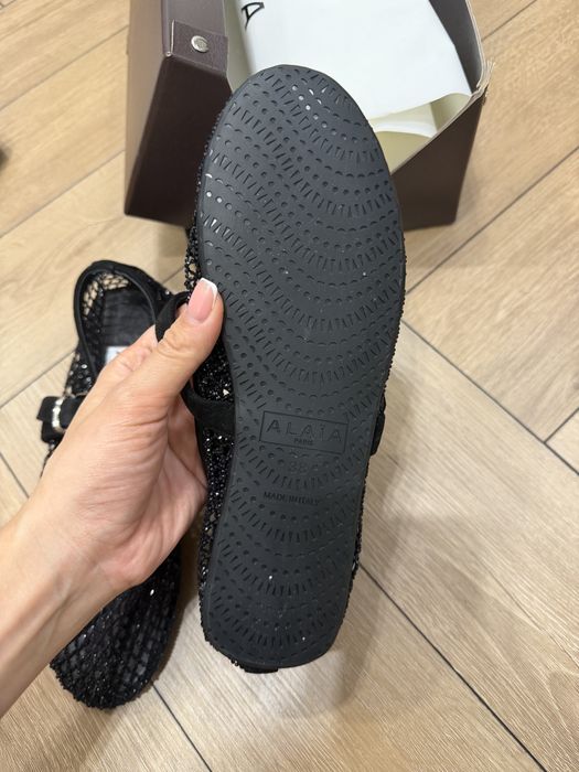 Балетки балерины Alaia со стразами