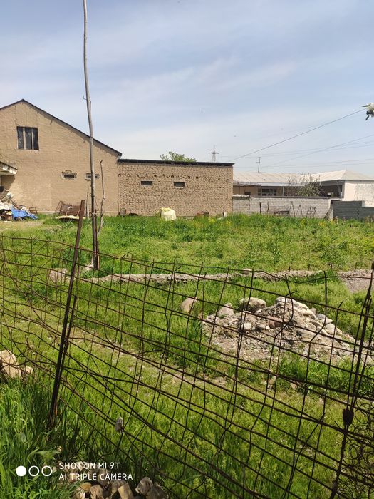 Ер сотилади Мажнутол махалада Бектимир район 10 сотник кадастр бор