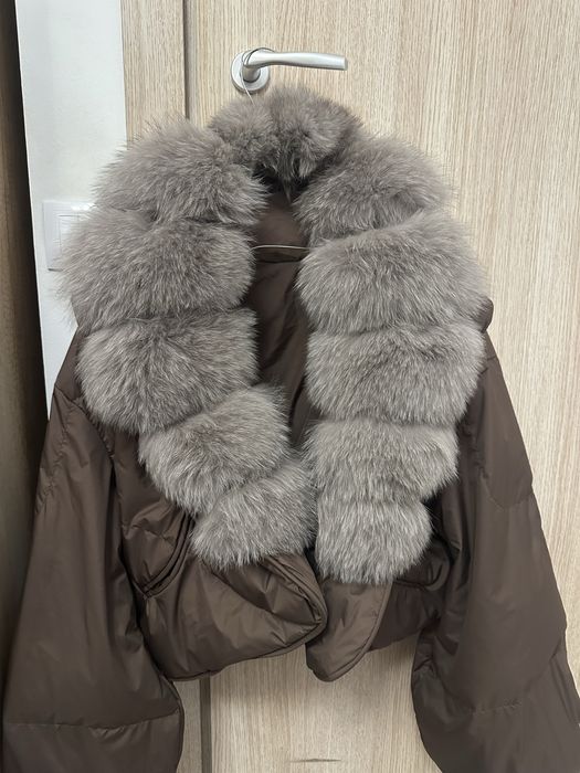 Geaca din pene de gasca si blana naturala de vulpe