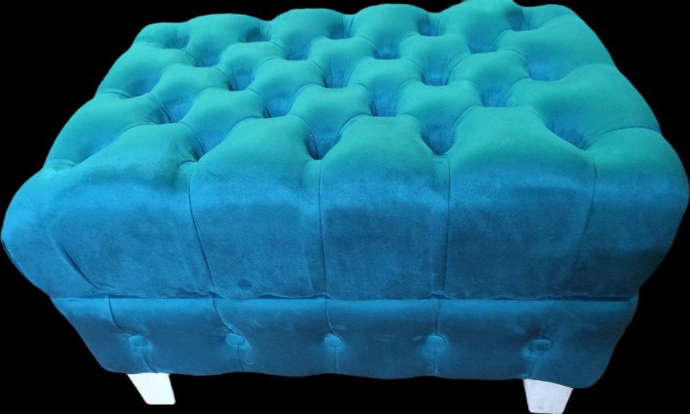 Пуф с каретной стяжкой