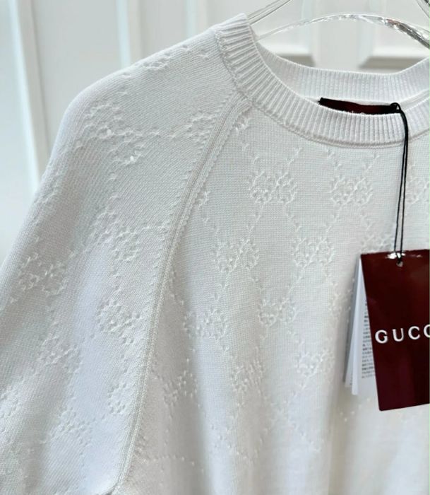 Дамска блузка GUCCI в два цвята бял и черен / универсален размер най-високо качество