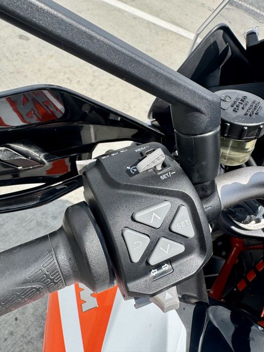 KTM SuperDuke 1290 GT 2019