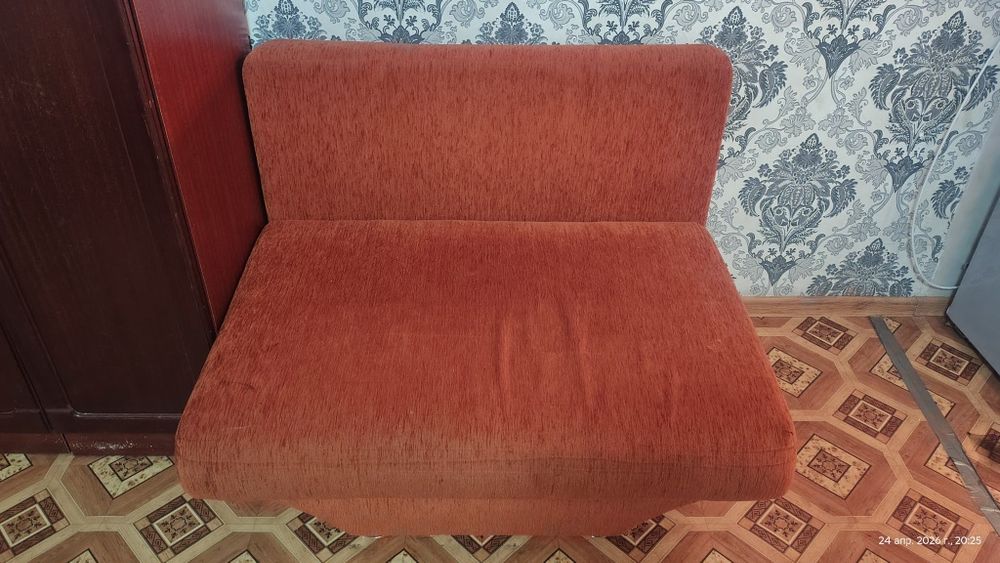 Продам целый шкаф