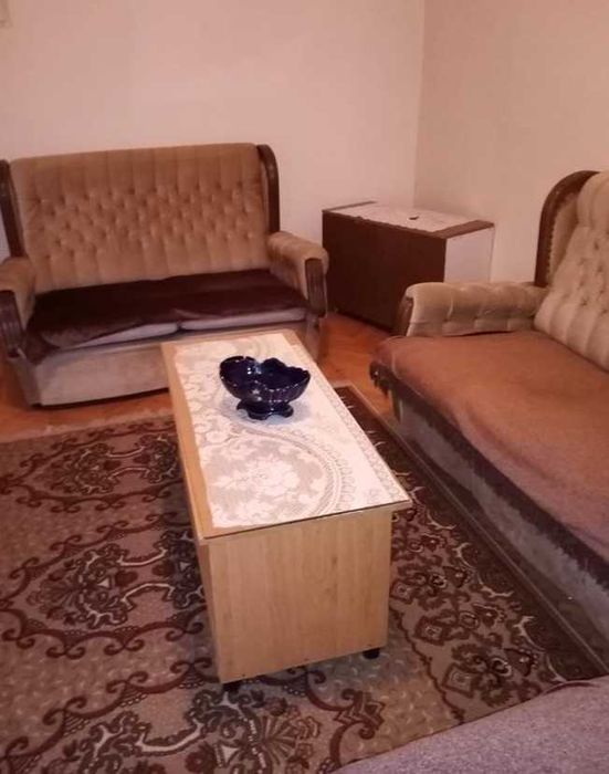 Дава се под наем Тристаен апартамент в Пловдив, Център - 90 кв.м за 335.58 € - Снимка #1