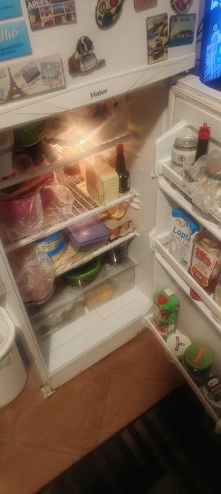 Хладилник,марка Haier,използван