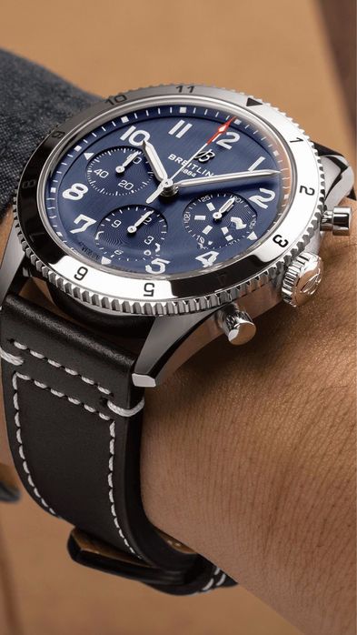 Breitling Avi Chronograph 42 TRIBUTE TO VOUGHT F4U CORSAIR