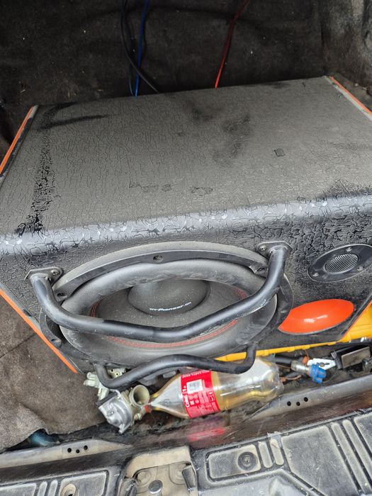 Продам сабуфер почти новый