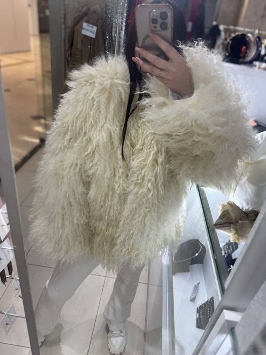 Vand haina din blana de miel tibetan multe culori si marimi la 1500